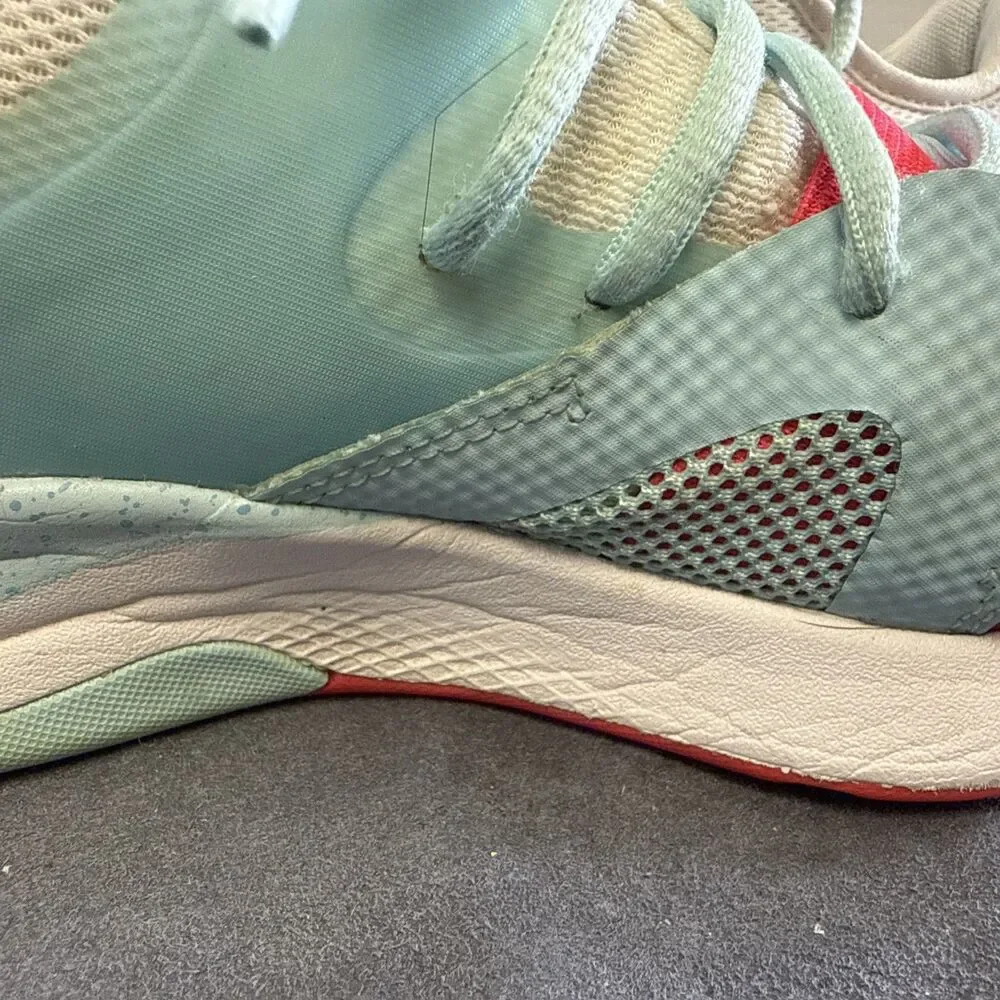 Under Armour Charged Breathe Training Shoes Sneakers Womens Size 8